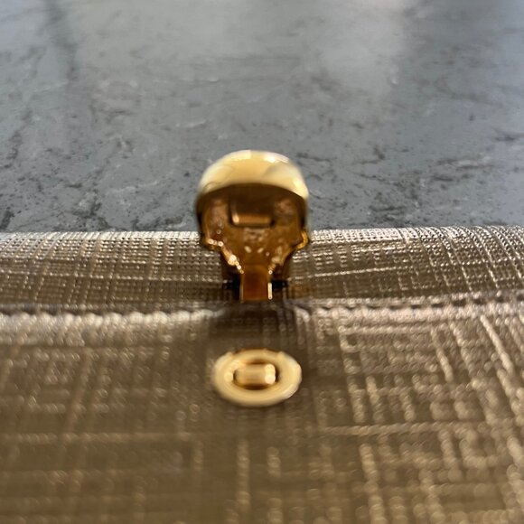 ALEXANDER MCQUEEN GOLD CALF LEATHER SKULL WOC - Picture 4 of 6